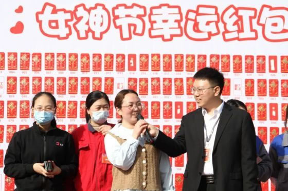 巾幗不讓須眉，綻放鏗鏘芬芳